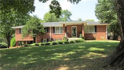 1st image of 202 Gracy Ave