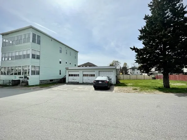 71 Lafayette St #1, Lowell, MA 01854