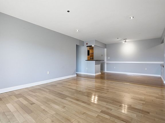 4th image of 273 Cambridge Rd APT 508