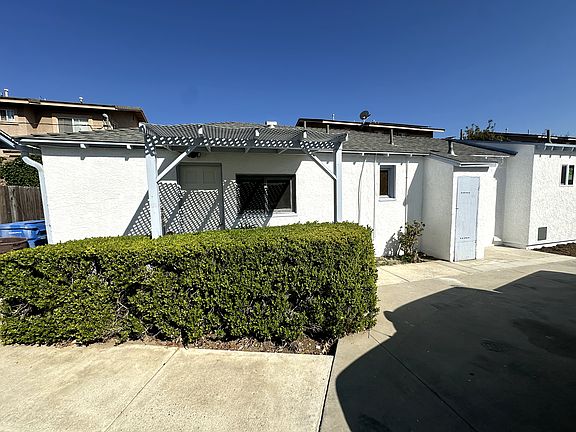 2nd image of 4476 Apricot Rd APT B