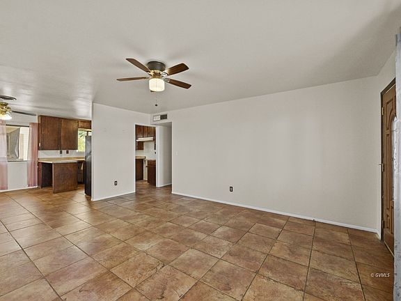 4th image of 3809 W Pace St
