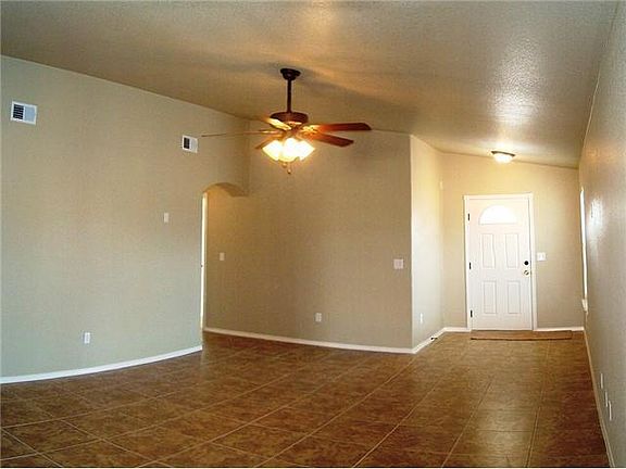 3rd image of 14304 Woods Point