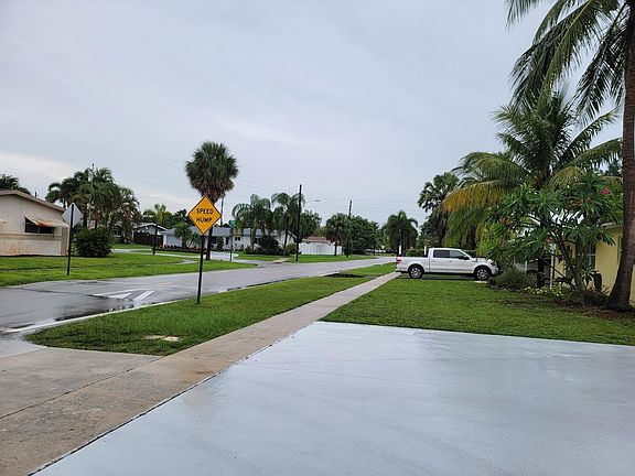 3rd image of 316 SE 6th Ave