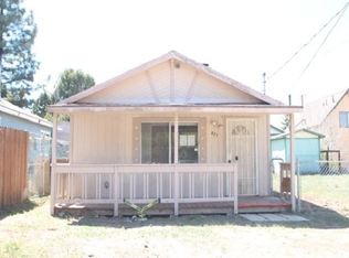 871 Pine Ln, Big Bear City, CA 92314
