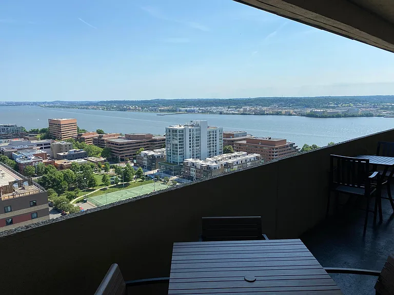 400 Madison St #403 — Photo 32
