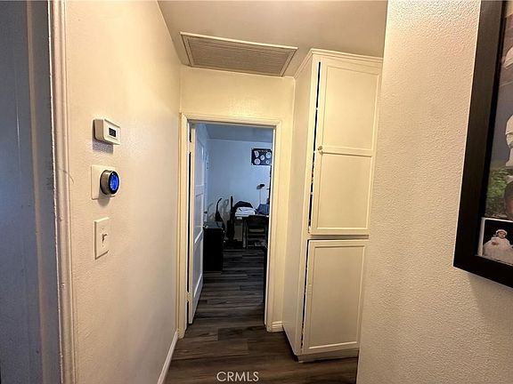 3rd image of 10673 Saticoy St