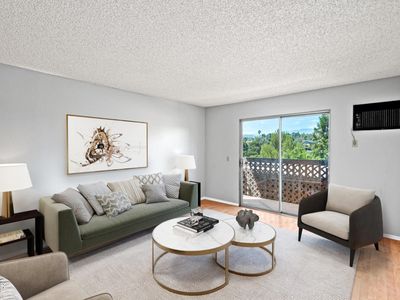 5870 Benner St APT 102, Los Angeles, CA, 90042