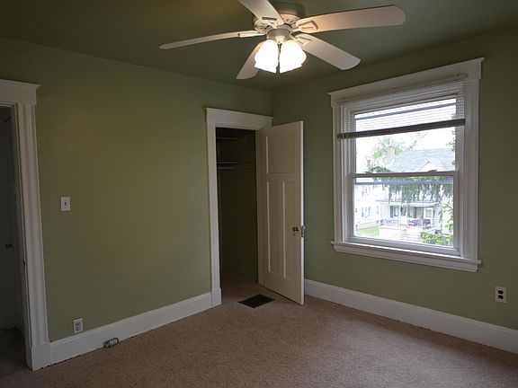 3rd image of 527 Rose Hill Ave #2