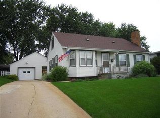 916 Sherman St, Wayne, NE 68787