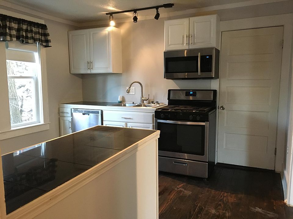 1st image of 118-120 Blaisdell St #1