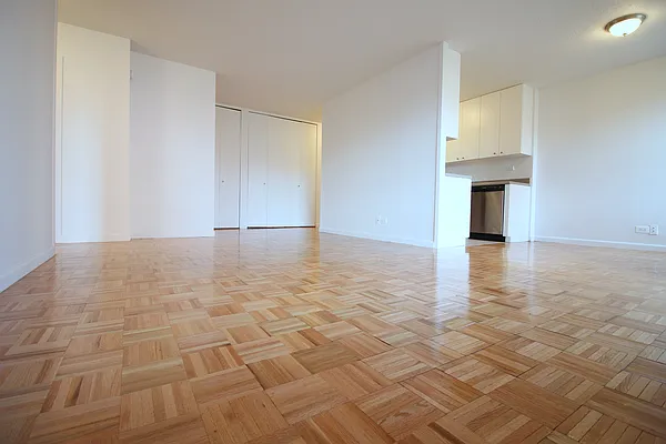 Rented by Corcoran | media 21