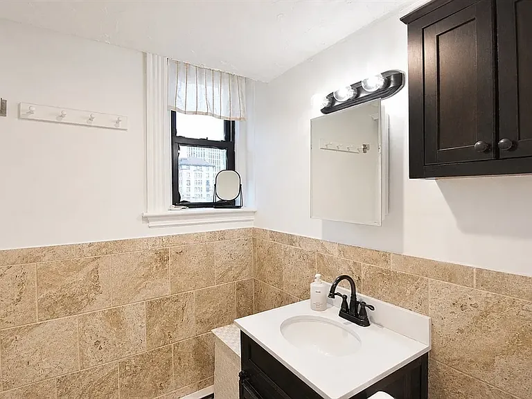 464 Commonwealth Ave #33 — Photo 11