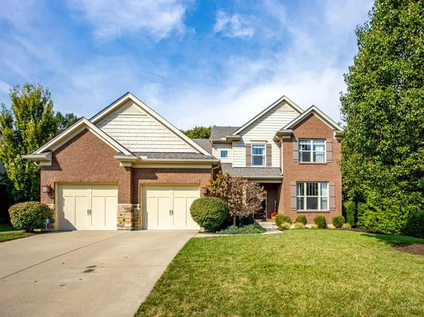 7635 Chance Dr, Cleves, OH 45002