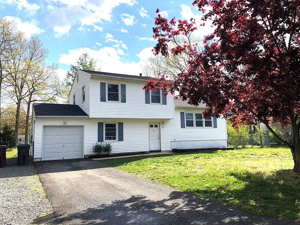54 Woodland Rd