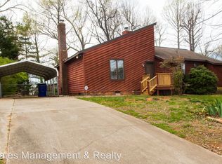 703 N Carr St, Mebane, NC 27302