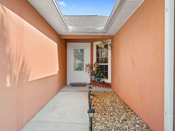 4th image of 293 Tecumseh Ln