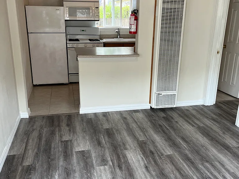 114 Castaic Ave #B — Photo 4