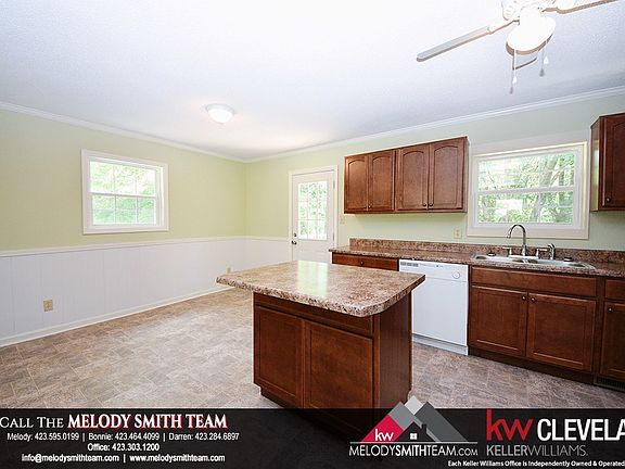 5th image of 4730 Treemont Cir NE