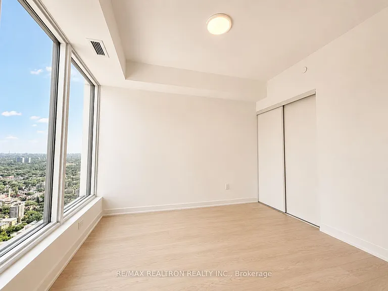 252 Church St #5305 — Photo 8