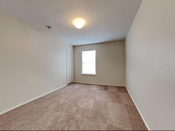 3rd image of 1813 White Feather Ln #1