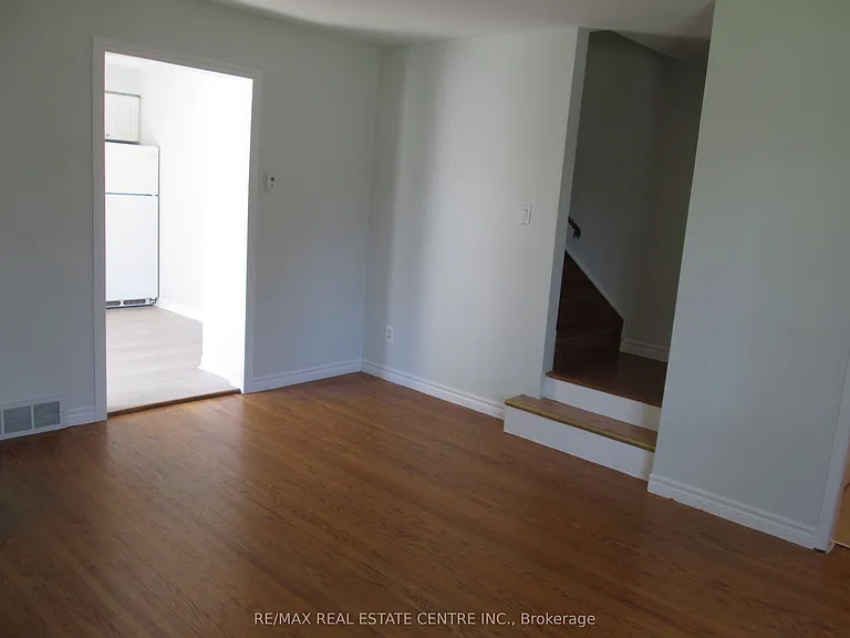 648 Francis Rd — Photo 10