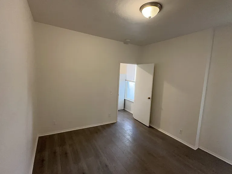 172 W Maple Ave #1 — Photo 18