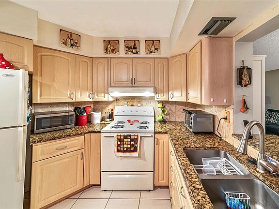 2nd image of 9705 Fontainebleau Blvd