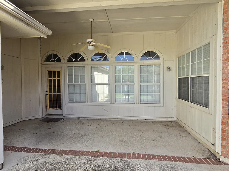 2421 Micarta Dr — Photo 18