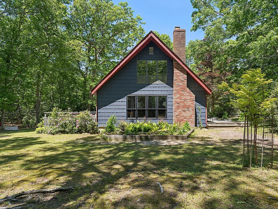 278 Big Fresh Pond Rd