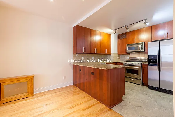 Rented by Mirador Real Estate | media 1