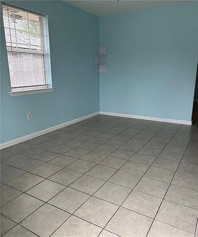 310 E Josephine St — Photo 3