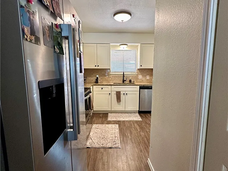 1213 Montreal Dr — Photo 10
