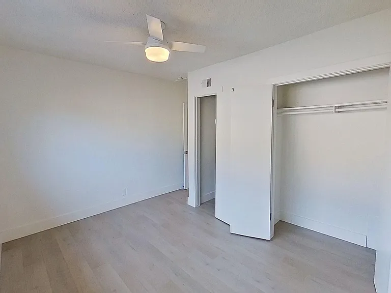 443 W Valencia Dr — Photo 20