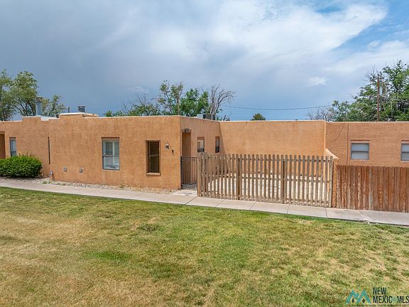 2nd image of 1308 S Sunset Ave