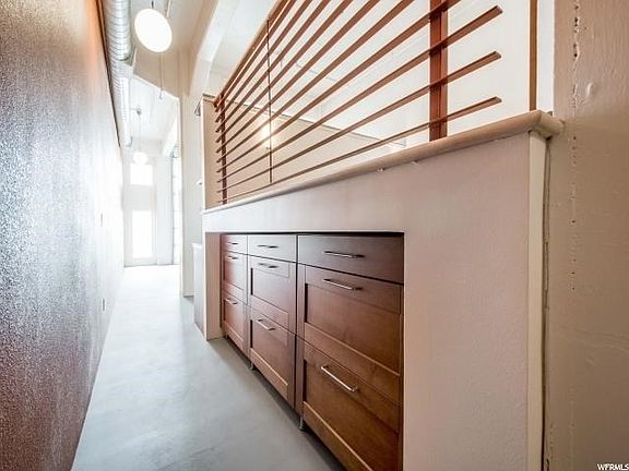 3rd image of 163 W 200 S APT 507