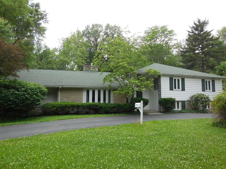 1st image of 685 Fairway Blvd