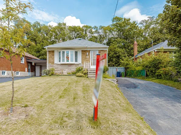 23 Rensburg Dr, Toronto, ON M1K 3A2