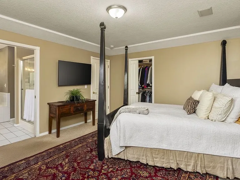 5392 SE 13th Ct — Photo 18