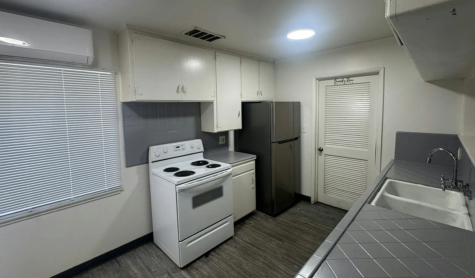3465 Mayfair Drive South, Unit 2 — Photo 3