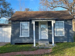 1185 Oregon Ave, Beaumont, TX 77705