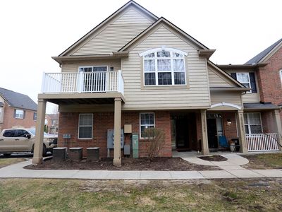 47599 Pembroke Dr, Canton, MI, 48188