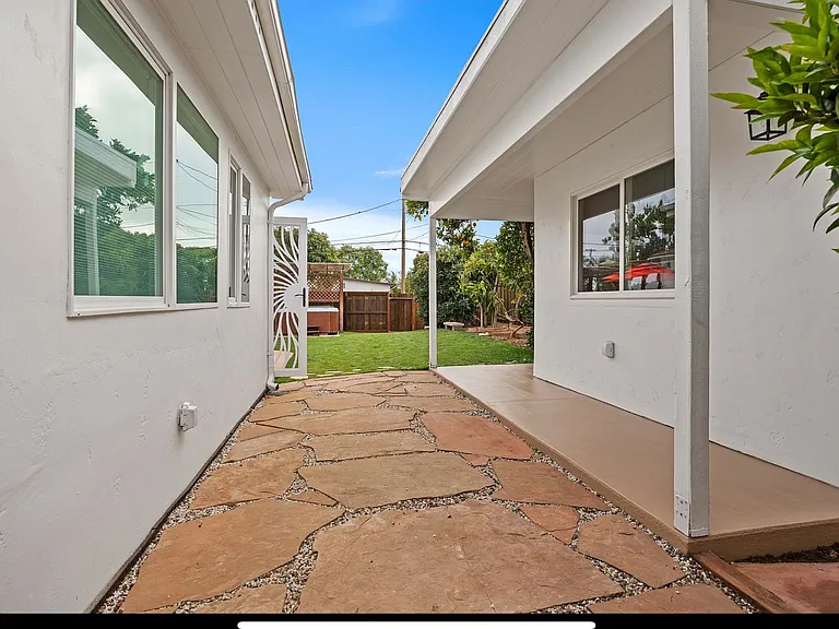 1204 California St — Photo 15