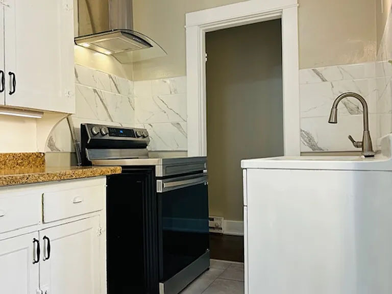 313 Grafton Ave #1 — Photo 9