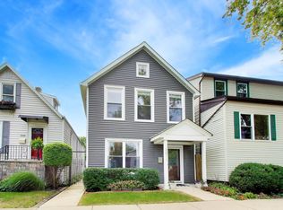 5011 W Strong St, Chicago, IL 60630
