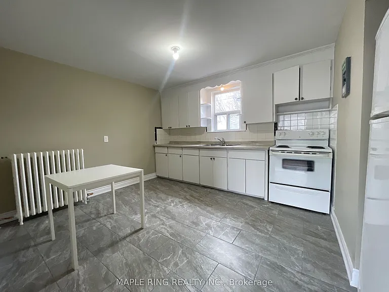12 Dwight Ave #7 — Photo 3