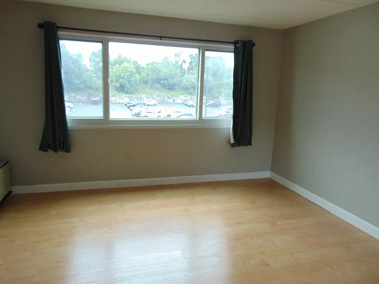 200 Cove Way #313 — Photo 7
