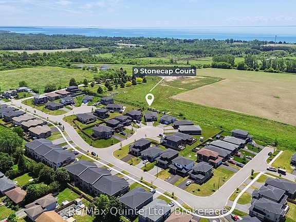 2nd image of 9 Stonecap Ct