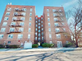 85-04 63rd Dr #6E, Rego Park, NY 11374