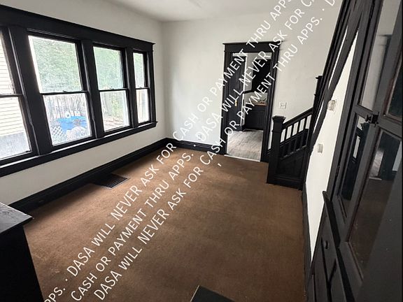 4th image of 989-991 Avenue D991