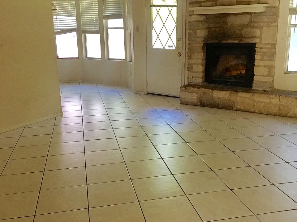 2nd image of 5111 Lambs Ln